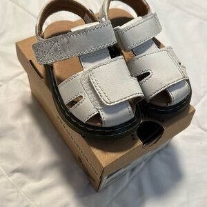 Dr marten sandals for toddler